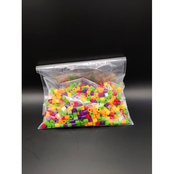 Sommerfugl perleplade med kulrte perler